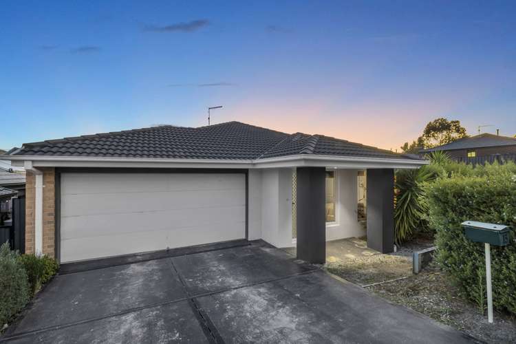 15 Hound Court, Pakenham VIC 3810