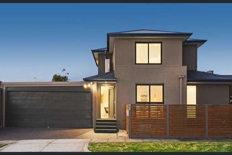 Main view of Homely townhouse listing, 1B Blenheim Street, Bentleigh East VIC 3165