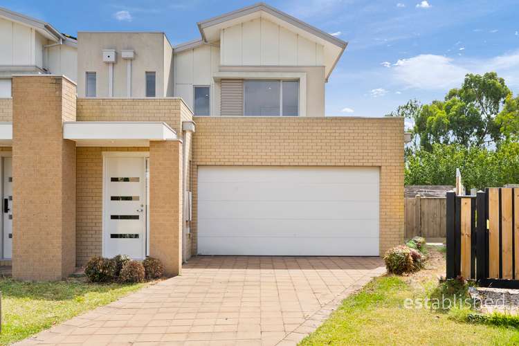 Main view of Homely house listing, 31 Broadbeach Circuit, Sanctuary Lakes VIC 3030