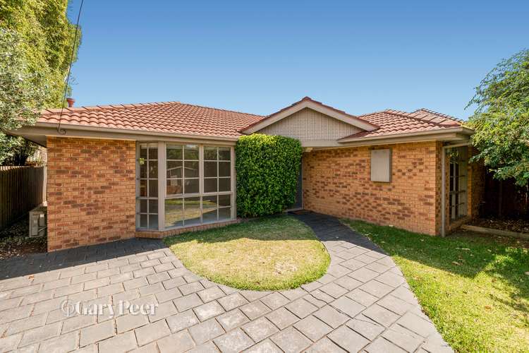 Main view of Homely house listing, 2/10 Saint James Avenue, Bentleigh VIC 3204