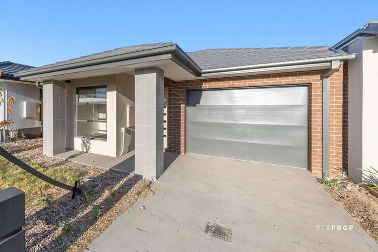11 Thrums Road, Mambourin VIC 3024