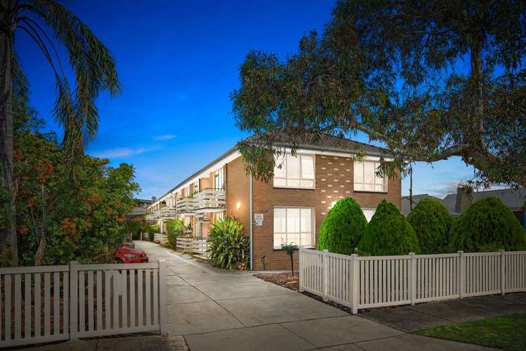 Main view of Homely unit listing, 2/29 Champion Road, Williamstown North VIC 3016