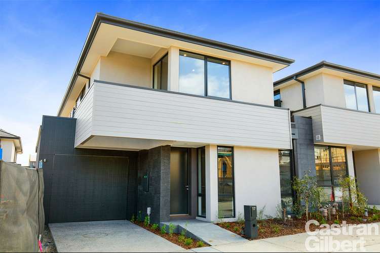 Main view of Homely townhouse listing, 17 Beckwith Avenue, Alphington VIC 3078