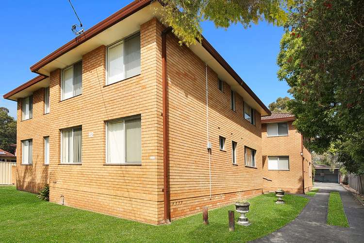Main view of Homely apartment listing, 2/62 Park Road, East Corrimal NSW 2518