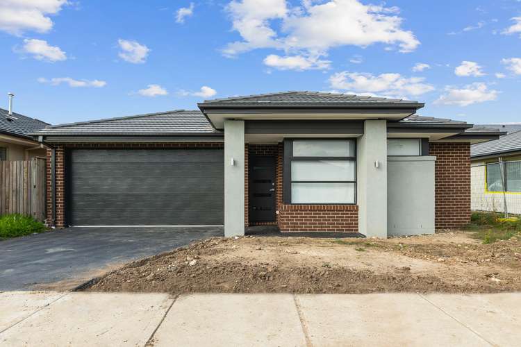 17 Langwarrin Crescent, Clyde North VIC 3978