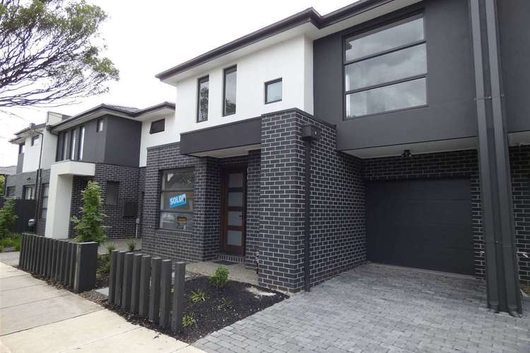Main view of Homely townhouse listing, 8 Hewitts Road, Carnegie VIC 3163