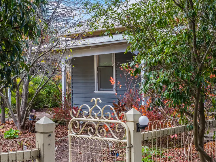 2060 Melbourne Lancefield Road