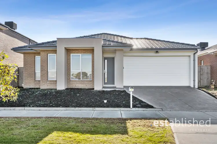 16 Viviana Avenue