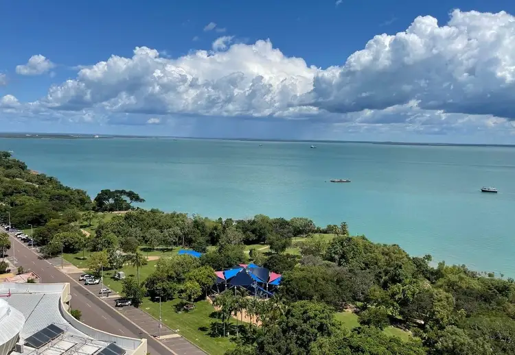 130 Esplanade