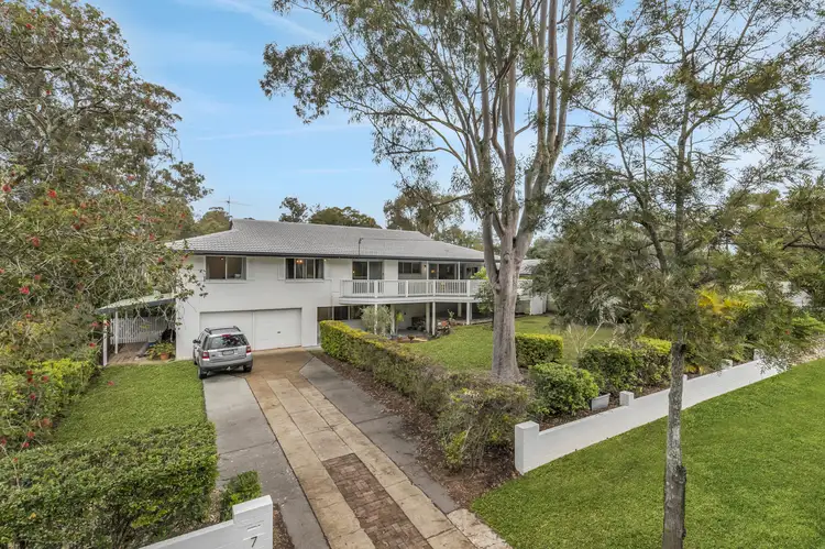 7 Lois Street