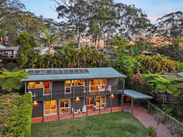 14 Lakeside Drive