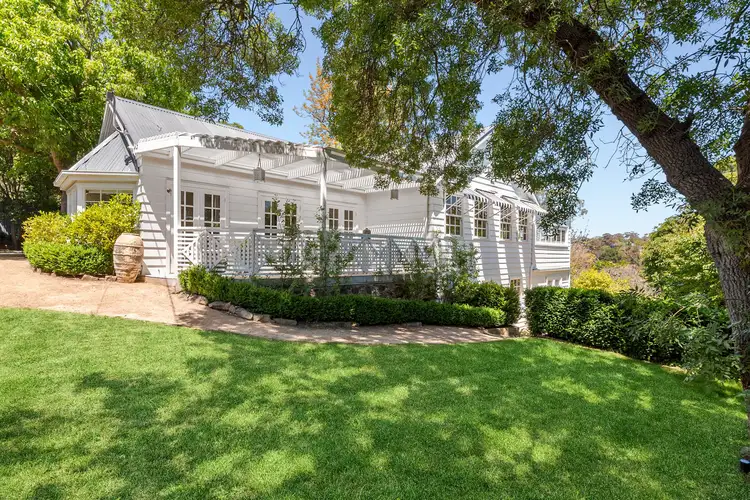 4 Humphries  Road
