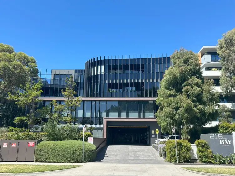 218 Bay Road