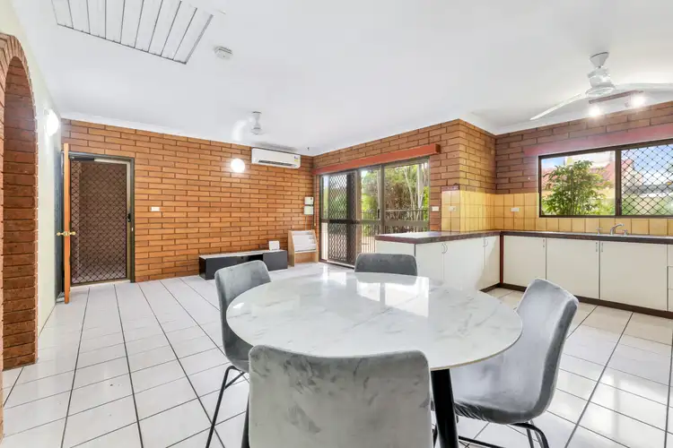 39 Ellengowan Drive