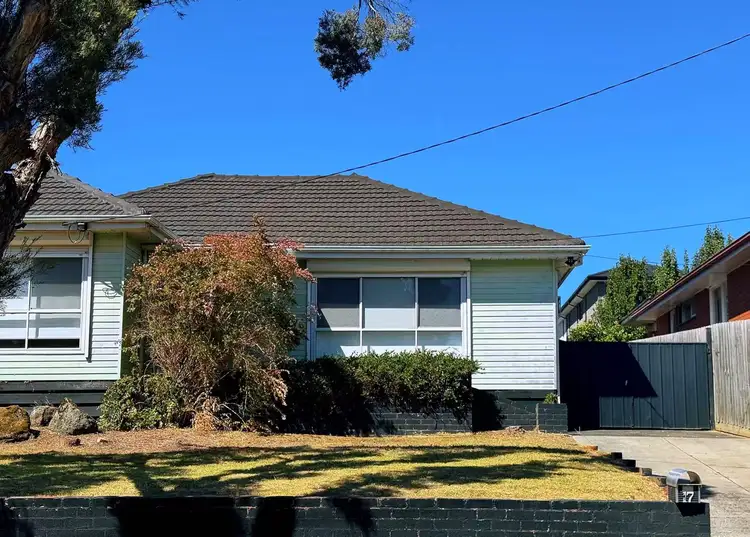 17 Tainton Road