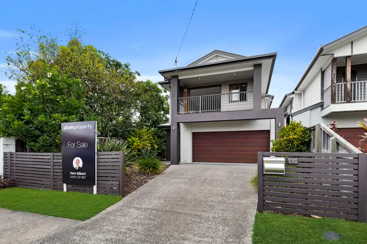135 Long Street East