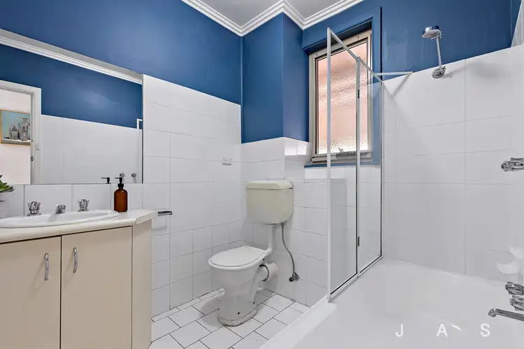 Sixth view of Homely apartment listing, 2/3 Hardwicke Street, North Melbourne VIC 3051