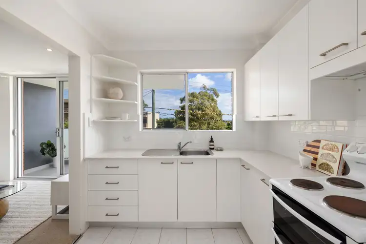 Third view of Homely apartment listing, 3/117 Crown Road, Queenscliff NSW 2096