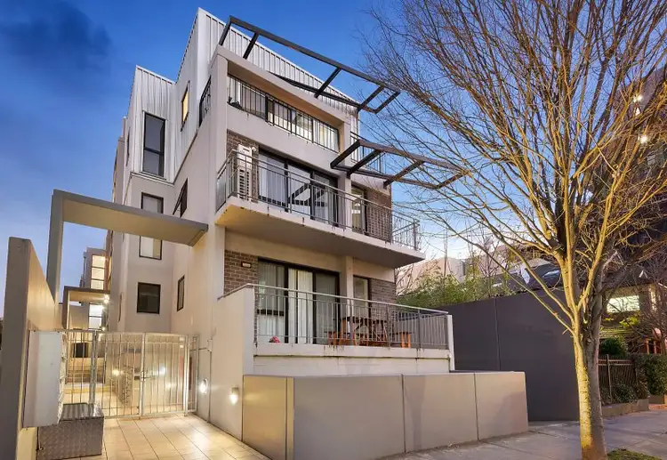 26 Wellington Street