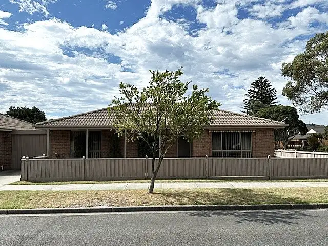 14 Downs Road
