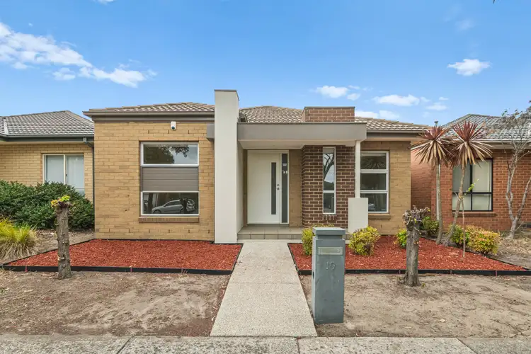 10 Black Wattle Way