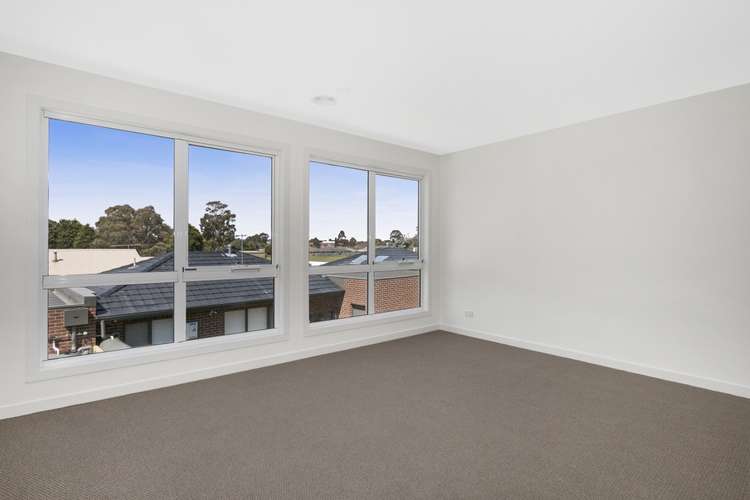 Fourth view of Homely townhouse listing, 2/42 William Road, Carrum Downs VIC 3201