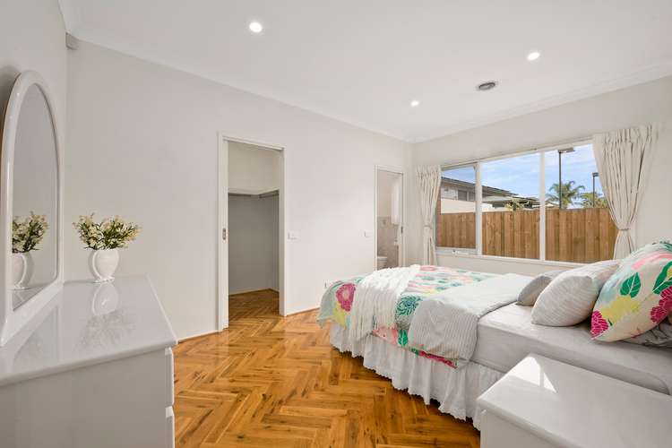 Third view of Homely villa listing, 2/167 Kambrook Road, Caulfield VIC 3162