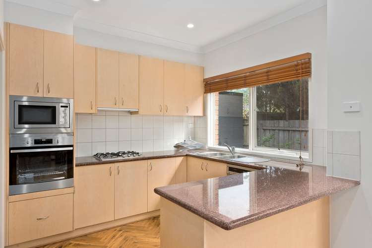 Fourth view of Homely villa listing, 2/167 Kambrook Road, Caulfield VIC 3162