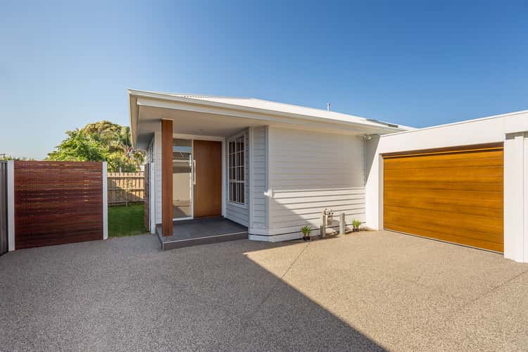 Main view of Homely townhouse listing, 2/14 Seagull Avenue, Altona VIC 3018