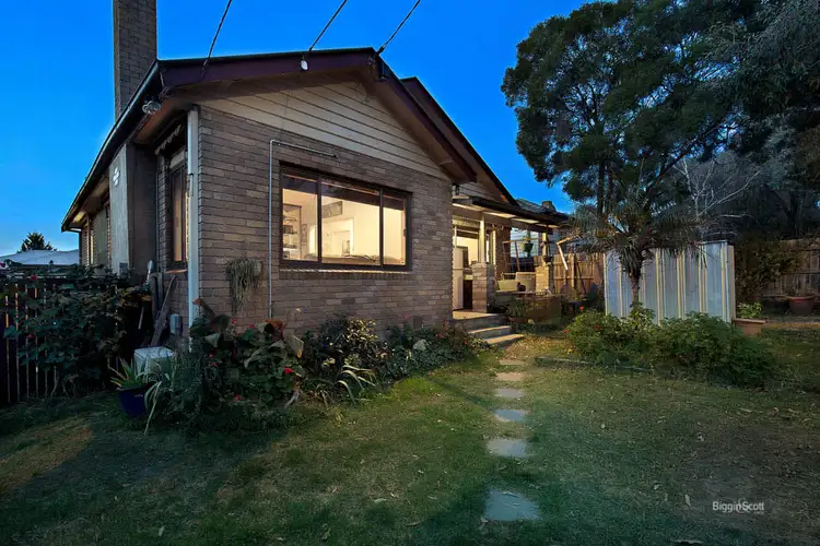 1/19 Laird Street, Croydon VIC 3136