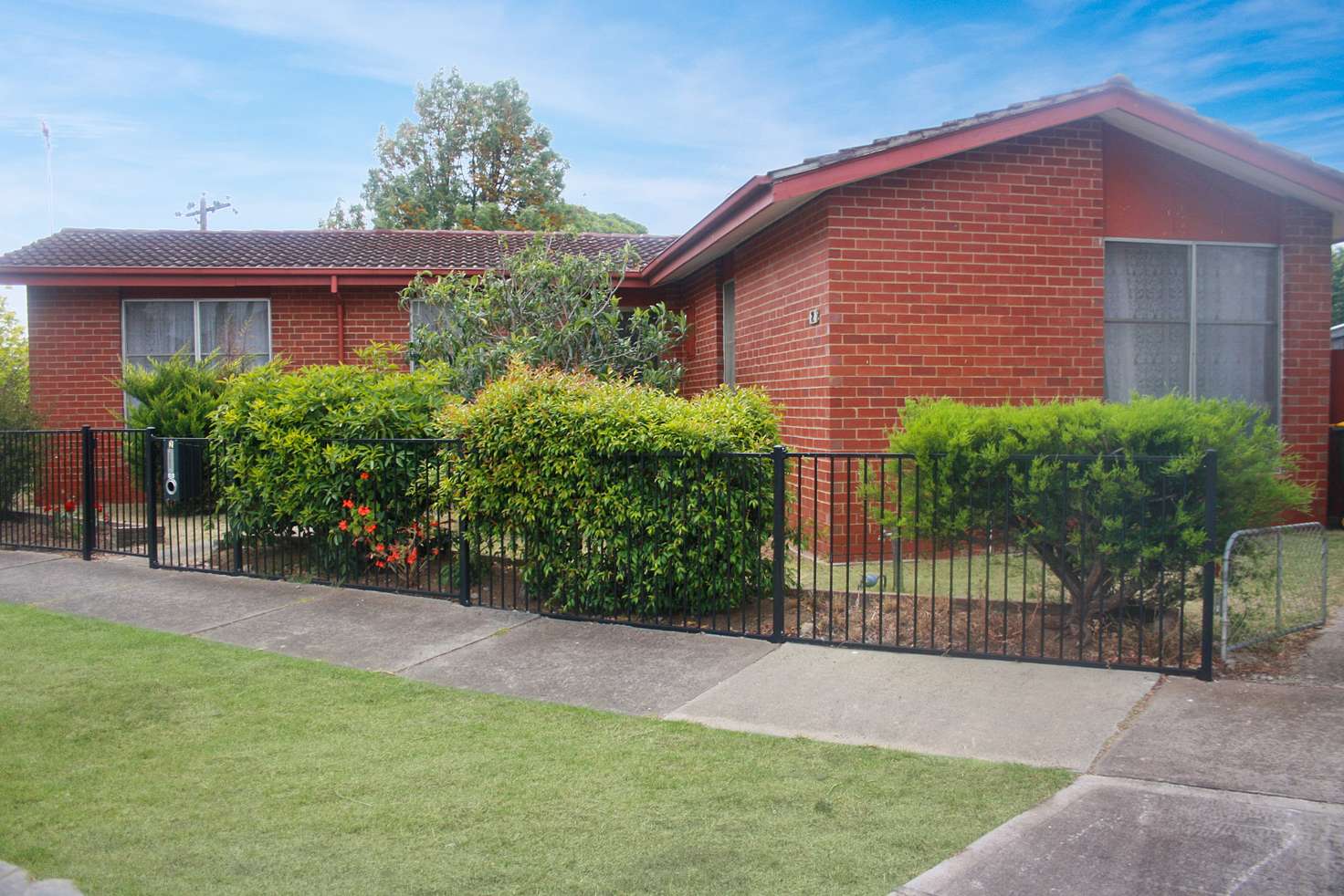 Main view of Homely house listing, 2 Hogan Grove, Werribee VIC 3030