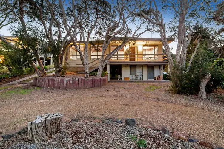 16 Lucien Road, Rye VIC 3941