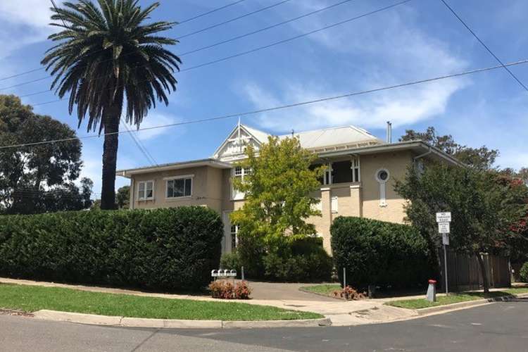 Main view of Homely apartment listing, 2/10 Elm Avenue, Elsternwick VIC 3185