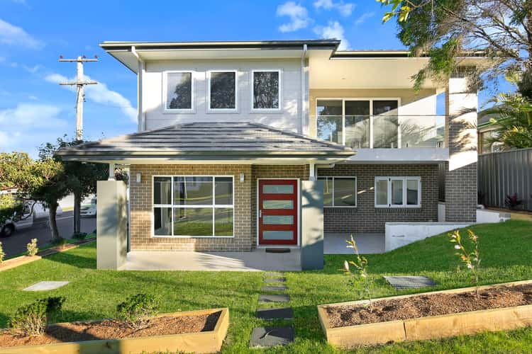 Main view of Homely semiDetached listing, 1/21 Balmoral Street, Balgownie NSW 2519