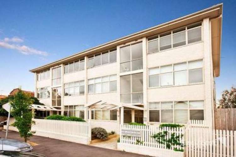 Main view of Homely apartment listing, 2/18 Nightingale Street, St Kilda VIC 3182