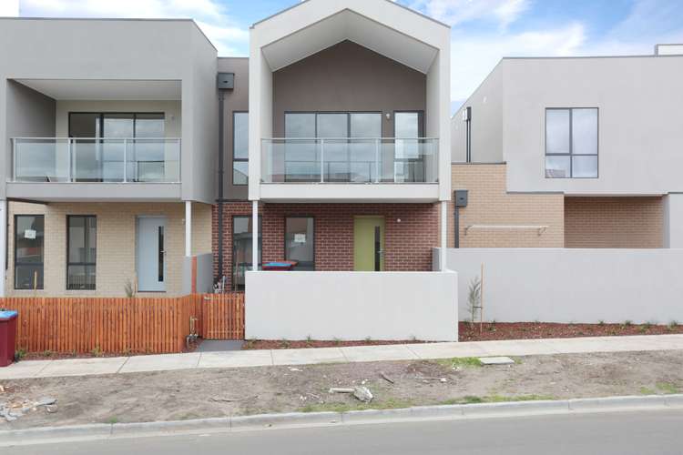 Main view of Homely townhouse listing, 10 Queen Circuit, Sunshine VIC 3020