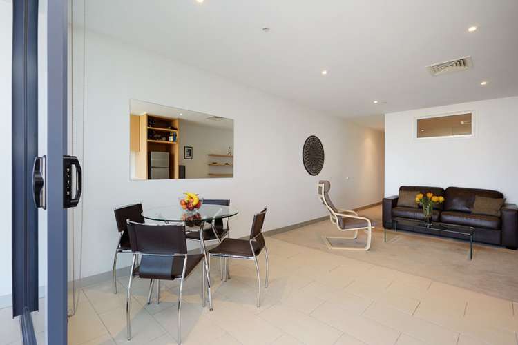 Fifth view of Homely apartment listing, 819/555 Flinders Street, Melbourne VIC 3000