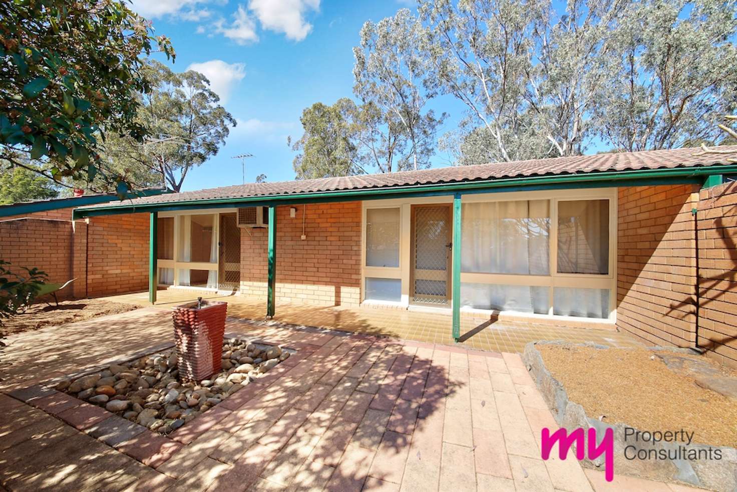 Main view of Homely villa listing, 4/1 Throsby Way, Ambarvale NSW 2560