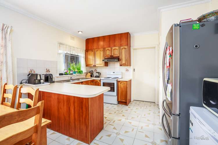 Fifth view of Homely house listing, 2 Bona Vista Road, Bayswater VIC 3153