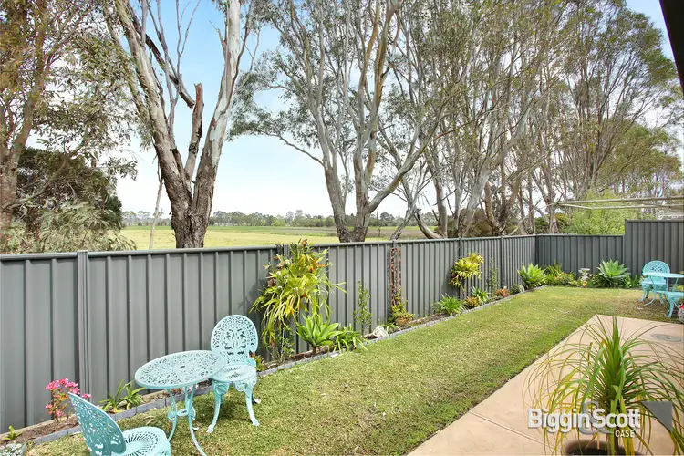 49 Jupiter Crescent, Cranbourne West VIC 3977
