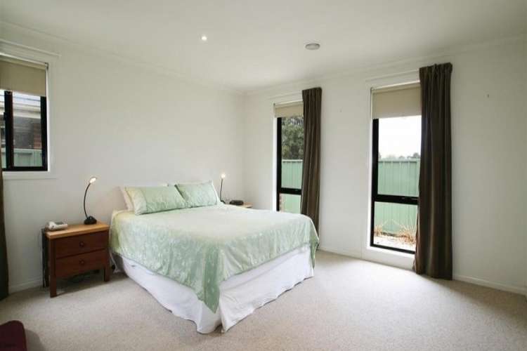 Fifth view of Homely house listing, 27 St Michaels Place, Lake Gardens VIC 3355