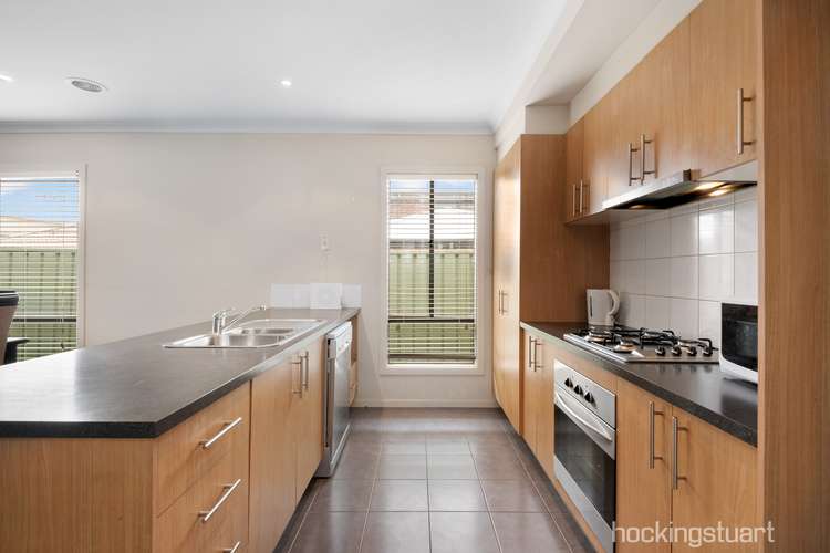 Second view of Homely house listing, 3 Kunuka Circuit, Caroline Springs VIC 3023