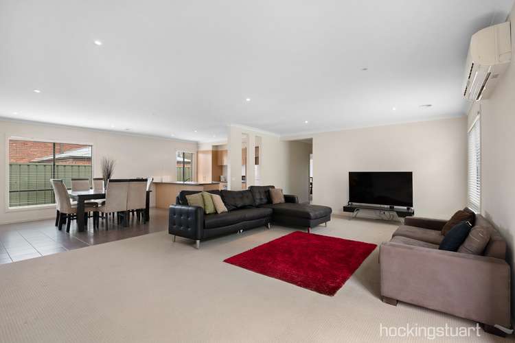 Fifth view of Homely house listing, 3 Kunuka Circuit, Caroline Springs VIC 3023
