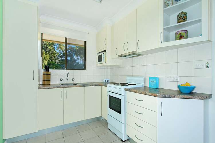 Third view of Homely apartment listing, 4/5 Whitfield Place, Lake Illawarra NSW 2528