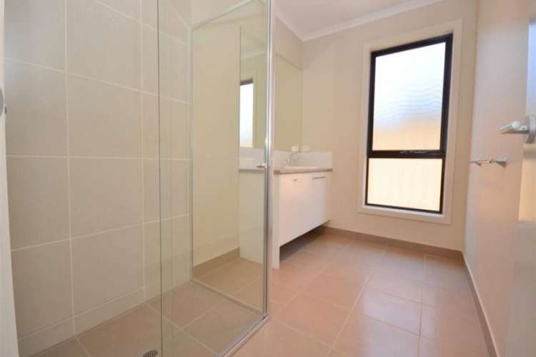 Fifth view of Homely unit listing, 2/1444-1446 Gregory Street, Lake Wendouree VIC 3350