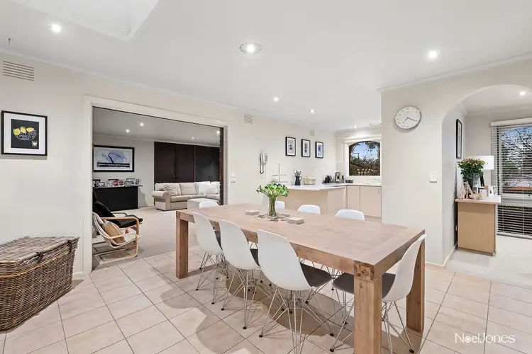 24 Richborough Grove, Ferntree Gully VIC 3156