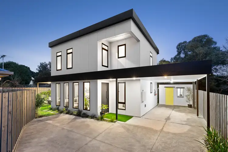 2/2 Walter Street, Mitcham VIC 3132