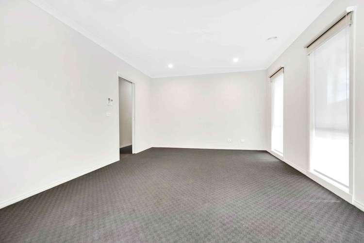 Fifth view of Homely unit listing, 2/103 Burgess Drive, Langwarrin VIC 3910