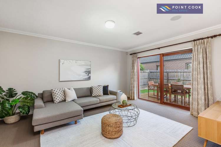 Sixth view of Homely house listing, 2 Manna Way, Point Cook VIC 3030