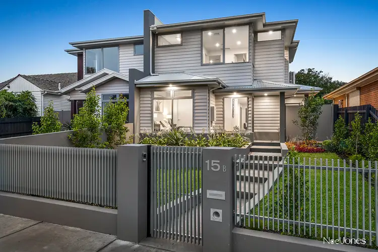 2/15 Peel Street, Mitcham VIC 3132